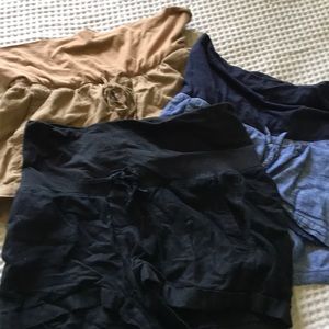 Three Old Navy maternity shorts